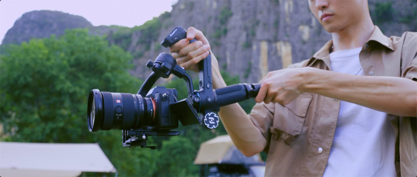FeiyuTech SCORP 2 Camera Gimbal Stabiliser Touchscreen Built-in AI Tracker for Mirrorless DSLR Camera scorp Upgraded